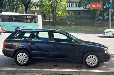 Універсал Audi A4 2001 в Тернополі