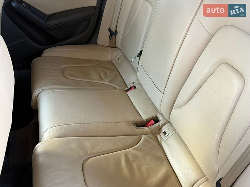Седан Audi A4 2014 в Черкассах