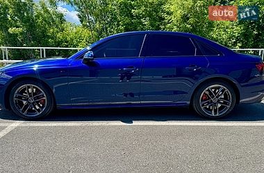 Седан Audi A4 2020 в Києві