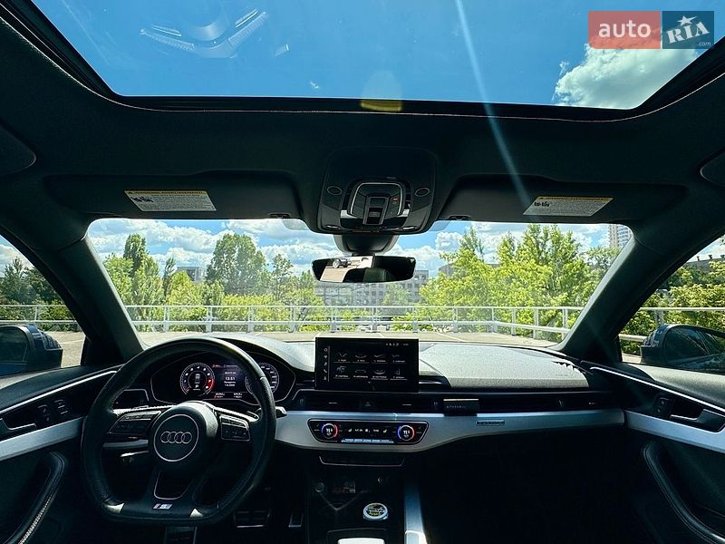 Седан Audi A4 2020 в Києві