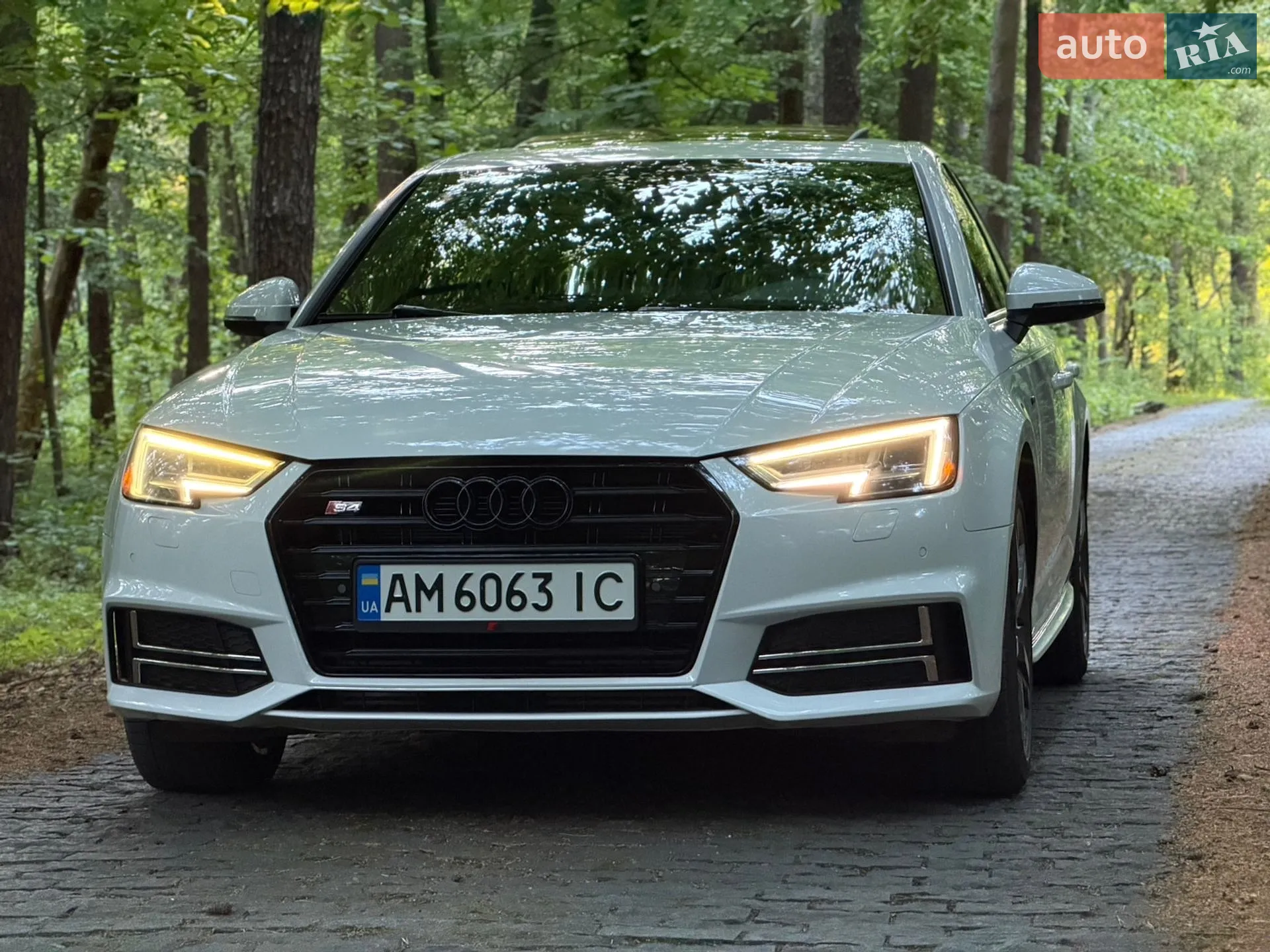 2017 Audi A4 - мініатюра 2