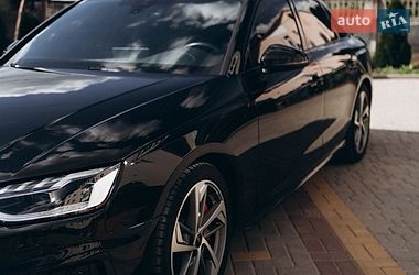 Седан Audi A4 2022 в Вінниці