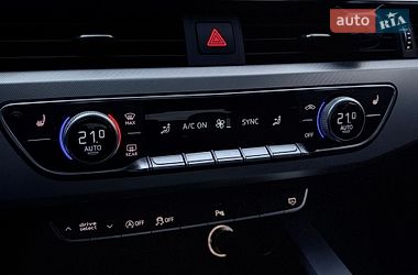 Седан Audi A4 2015 в Львове