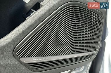 Седан Audi A4 2019 в Одессе