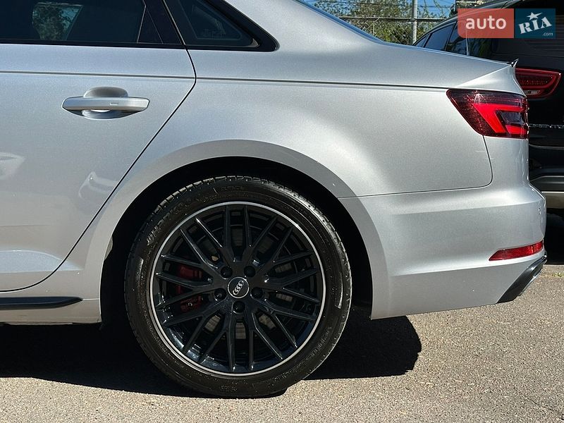Седан Audi A4 2019 в Одессе