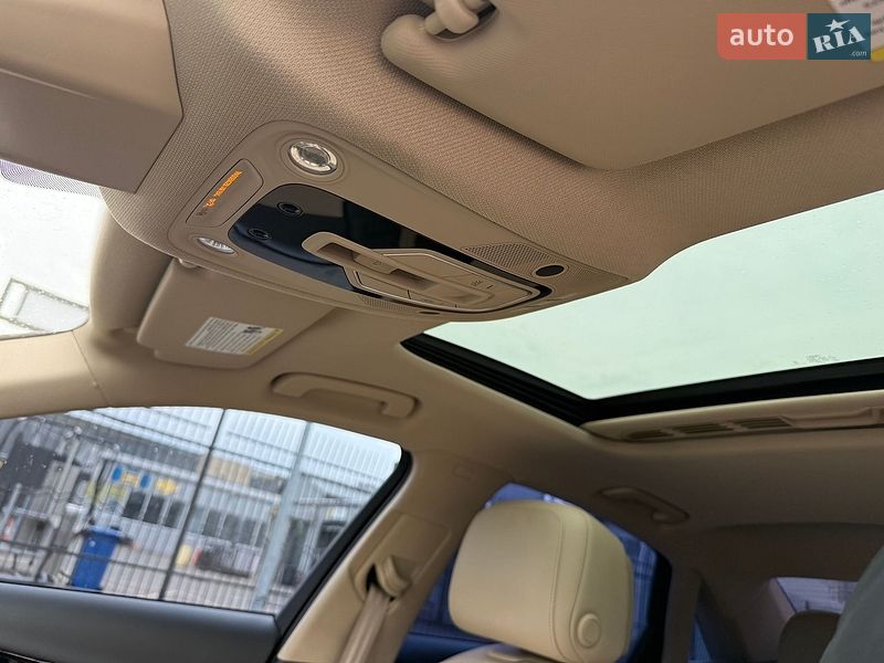 Седан Audi A4 2017 в Киеве