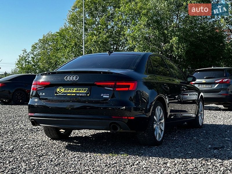 Седан Audi A4 2016 в Львові