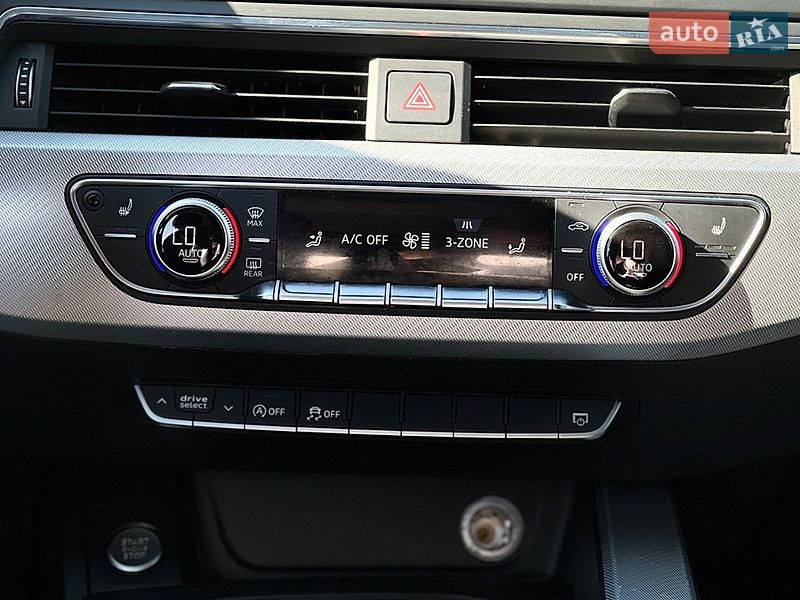 Седан Audi A4 2016 в Львові