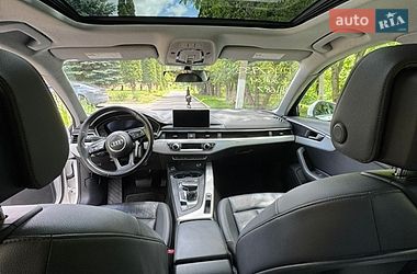 Седан Audi A4 2017 в Ровно