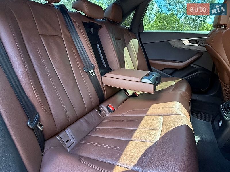 Седан Audi A4 2018 в Сумах