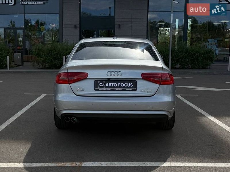 Седан Audi A4 2014 в Киеве