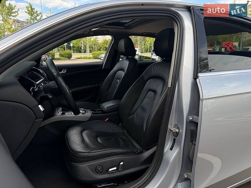 Седан Audi A4 2014 в Киеве