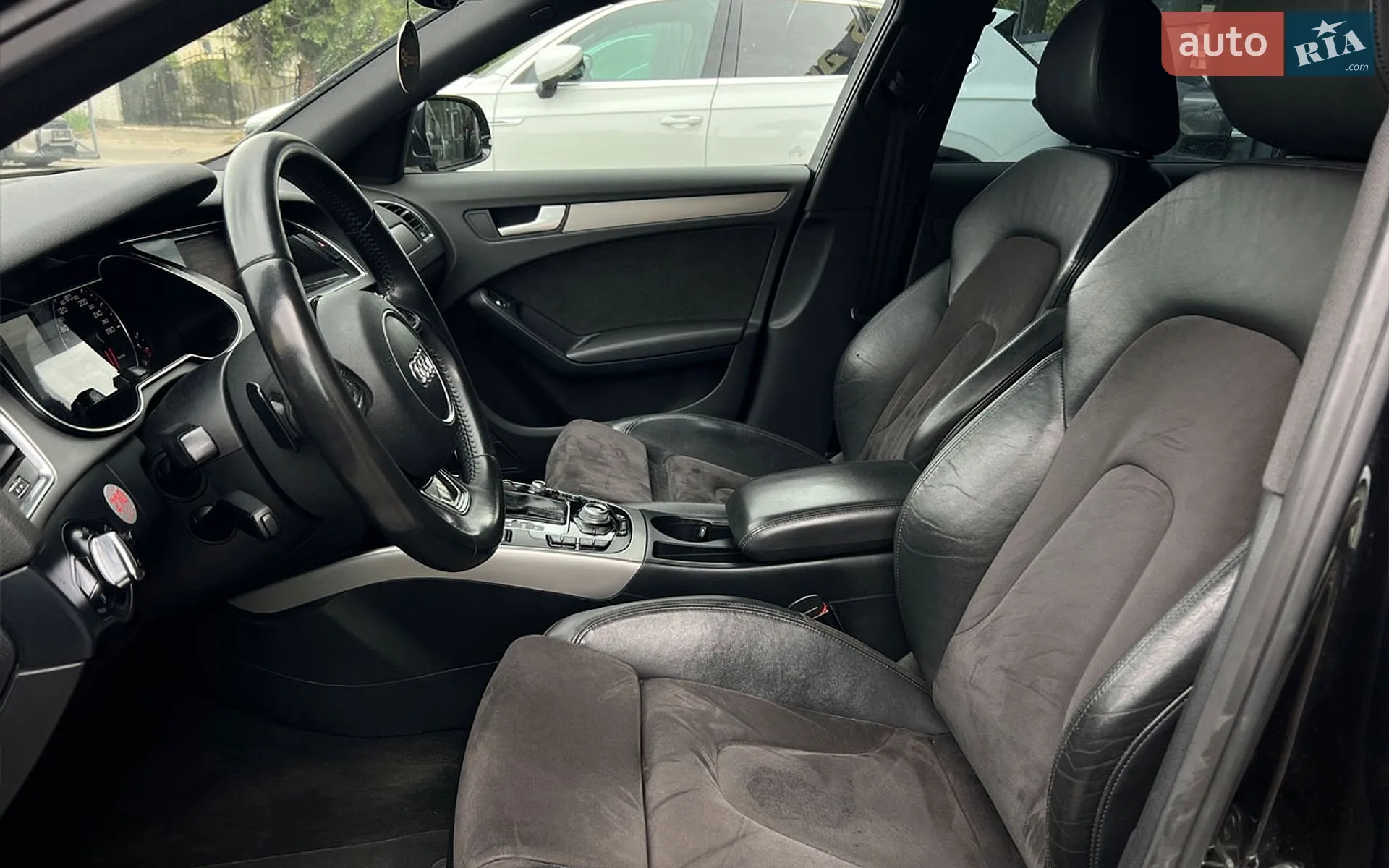 2013 Audi A4 - мініатюра 9