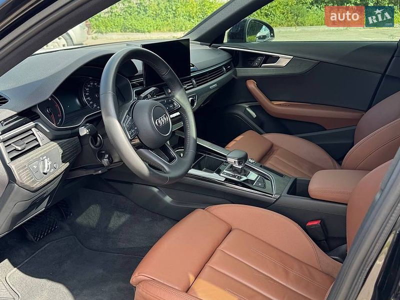 Седан Audi A4 2020 в Киеве
