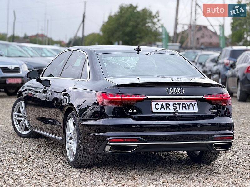 Седан Audi A4 2022 в Стрые