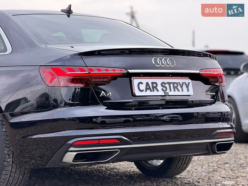 Седан Audi A4 2022 в Стрые