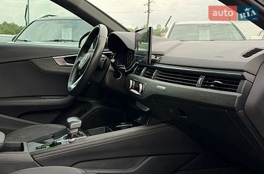Седан Audi A4 2022 в Стрые