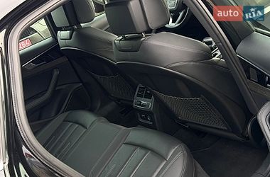 Седан Audi A4 2022 в Стрые