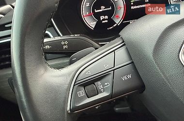 Седан Audi A4 2022 в Стрые