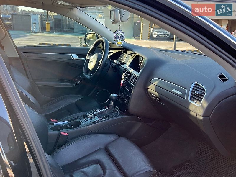 Универсал Audi A4 2010 в Киеве