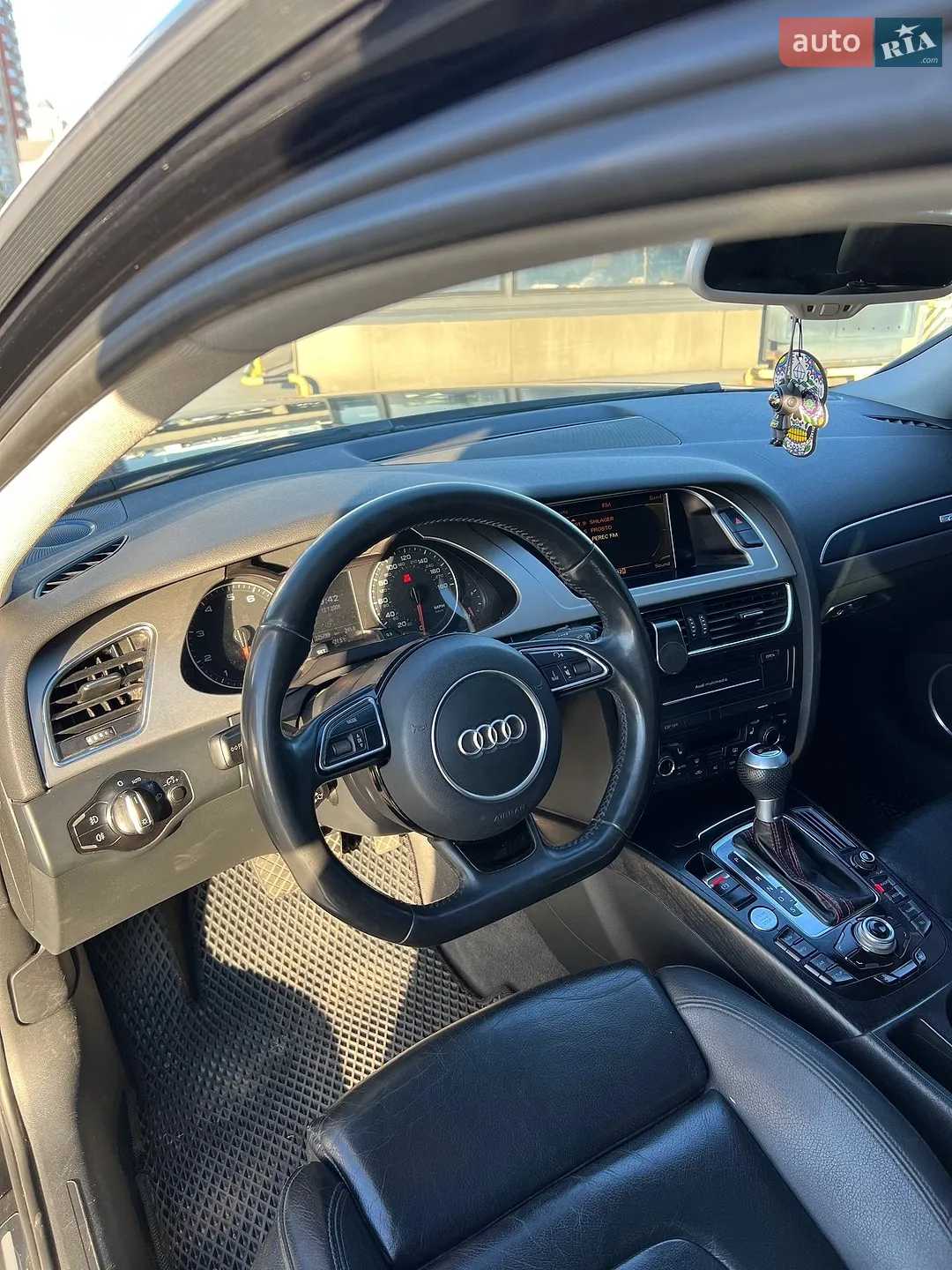 2010 Audi A4 - мініатюра 12