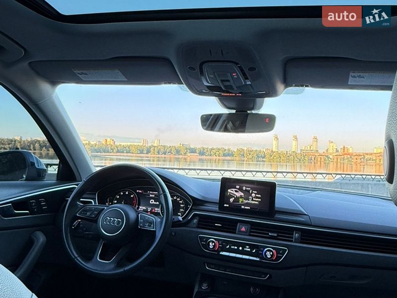 Седан Audi A4 2018 в Киеве
