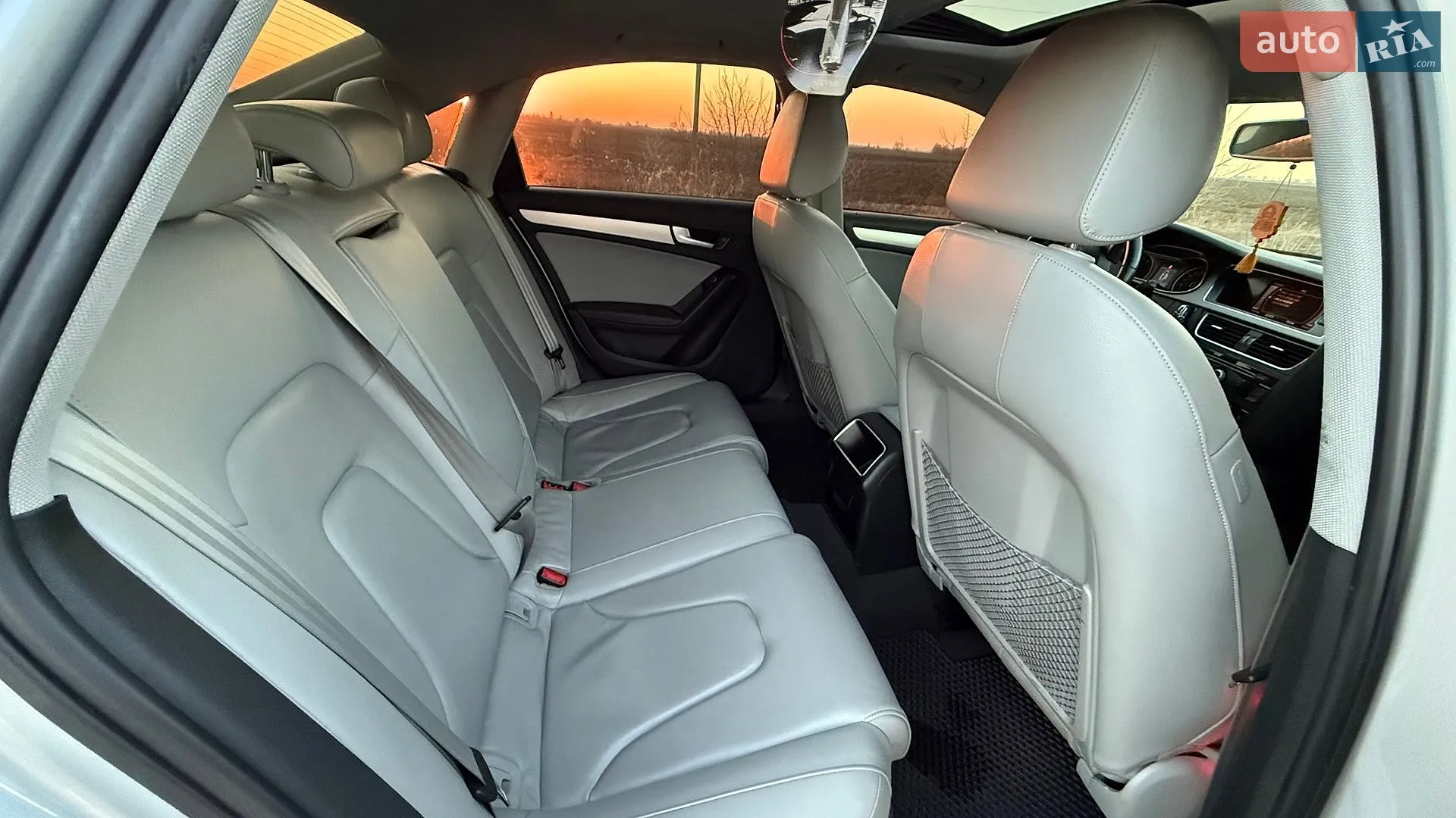 2012 Audi A4 - мініатюра 13