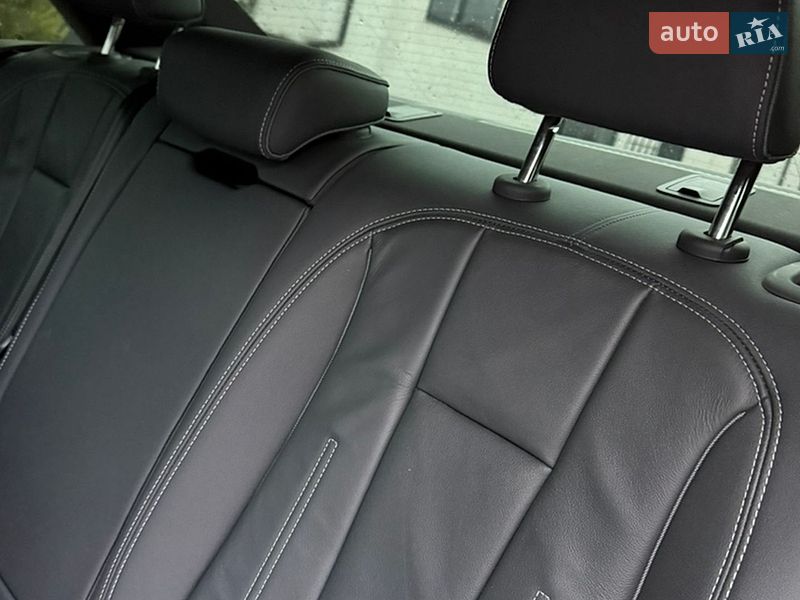 Седан Audi A4 2023 в Хмельницком