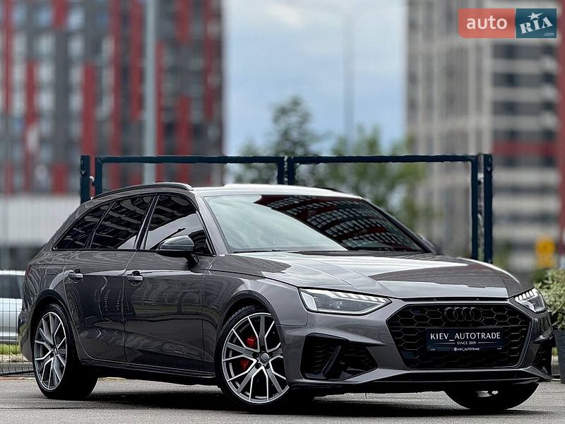 Универсал Audi A4 2019 в Киеве