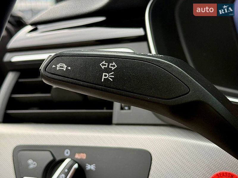Универсал Audi A4 2019 в Киеве