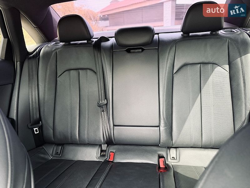 Седан Audi A4 2018 в Києві
