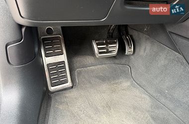 Седан Audi A4 2018 в Кам'янському