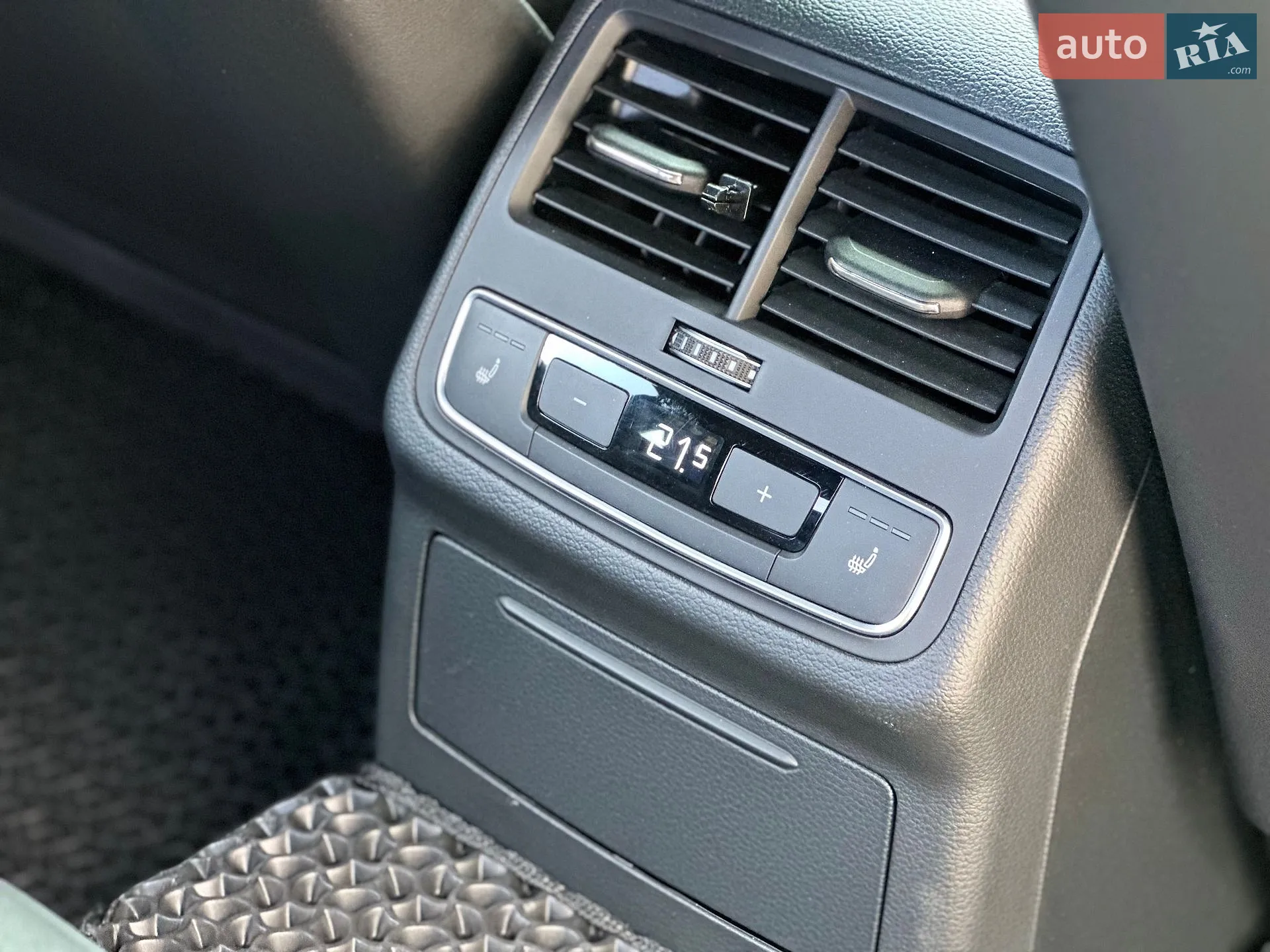 2016 Audi A4 - мініатюра 32