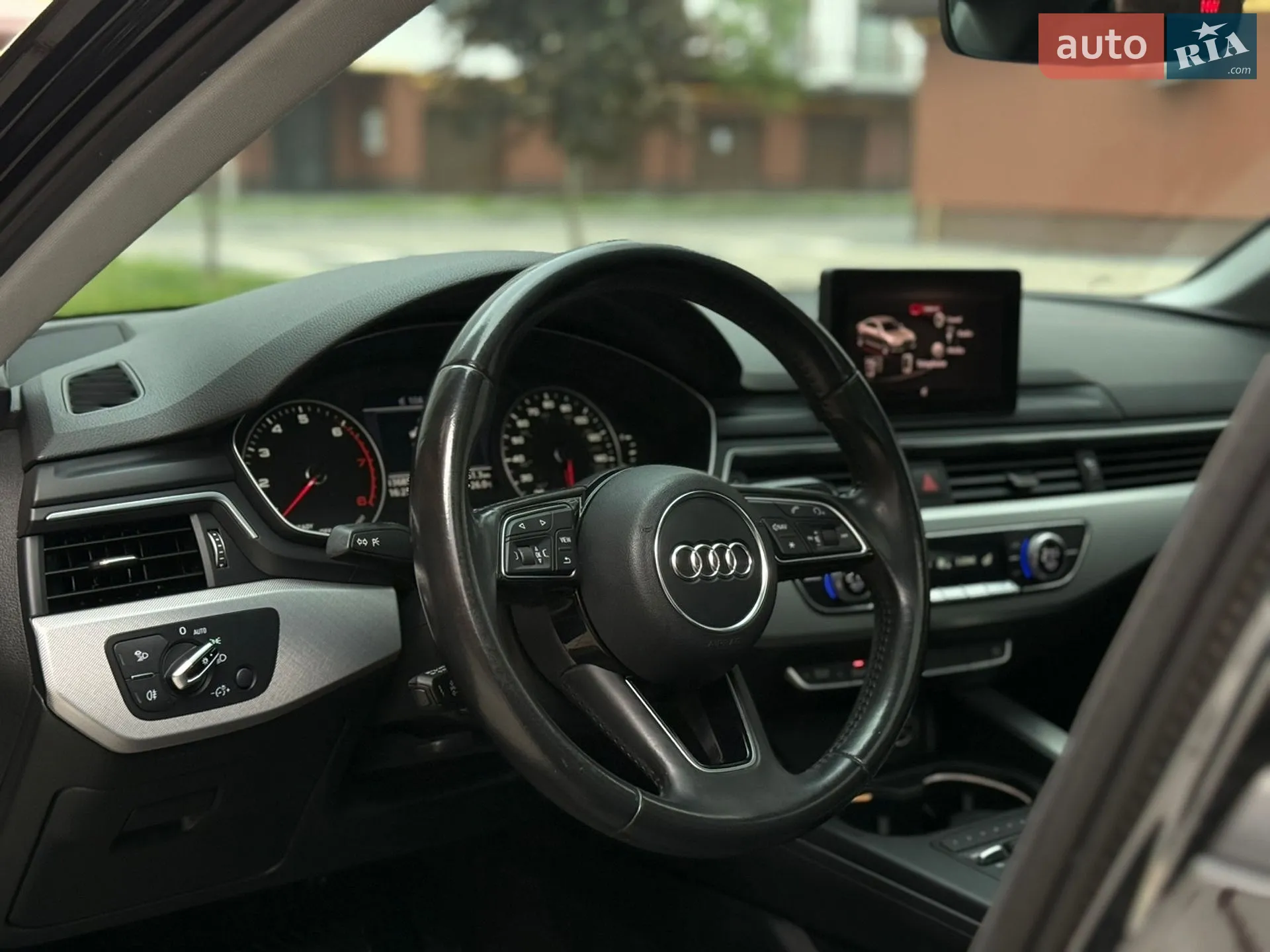 2016 Audi A4 - мініатюра 33