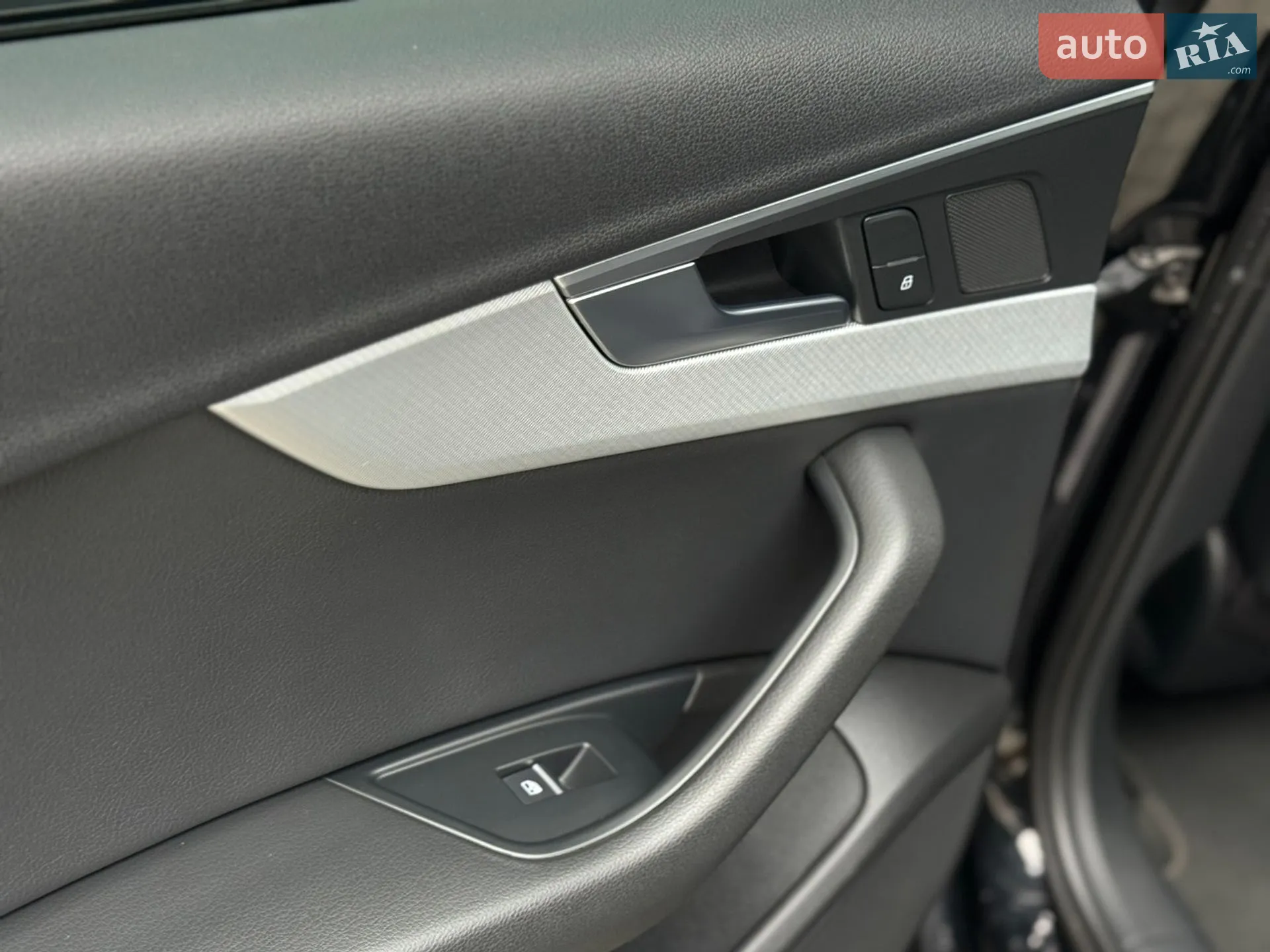 2016 Audi A4 - мініатюра 39