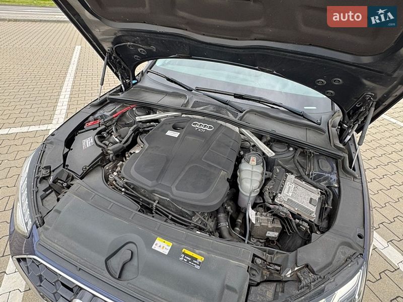 Универсал Audi A4 2020 в Киеве