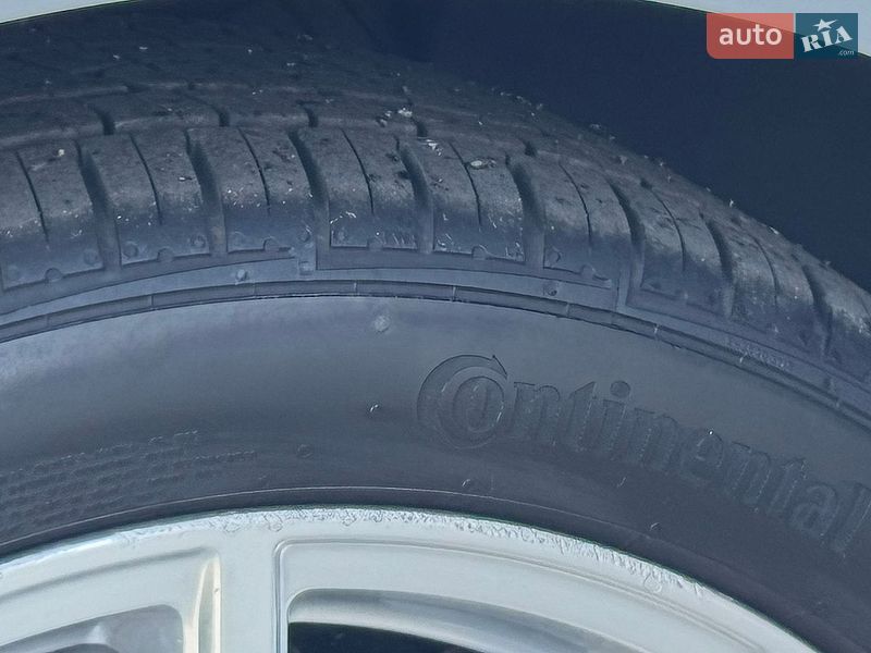 Седан Audi A4 2016 в Дубні