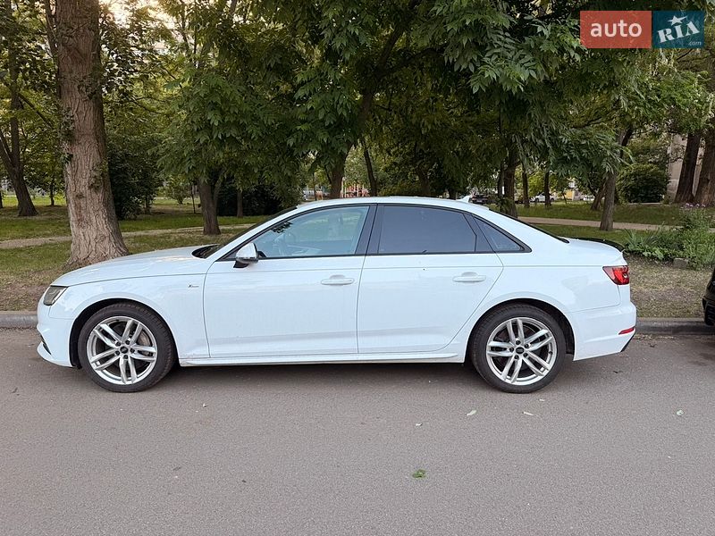 Седан Audi A4 2016 в Киеве