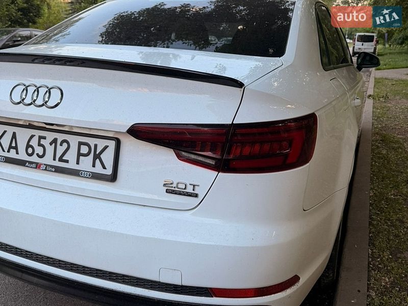Седан Audi A4 2016 в Киеве