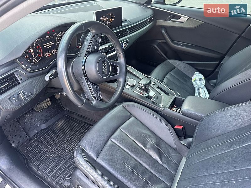 Седан Audi A4 2018 в Полтаві
