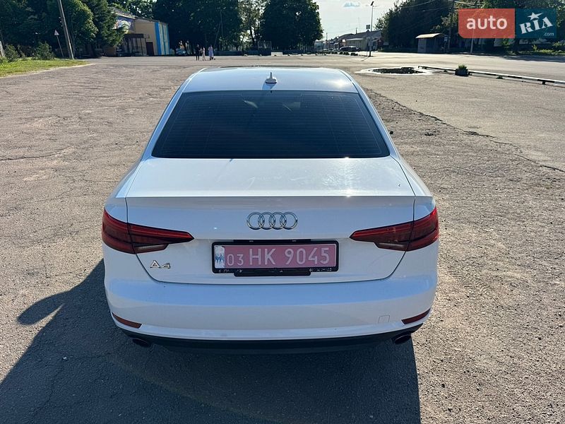 Седан Audi A4 2017 в Киеве