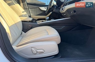 Седан Audi A4 2017 в Киеве