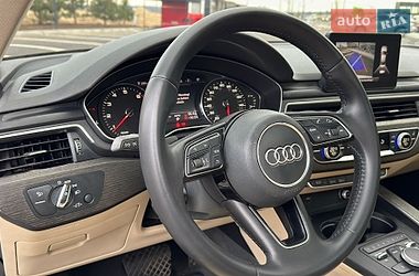Седан Audi A4 2019 в Ровно