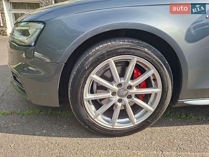 Седан Audi A4 2014 в Одессе