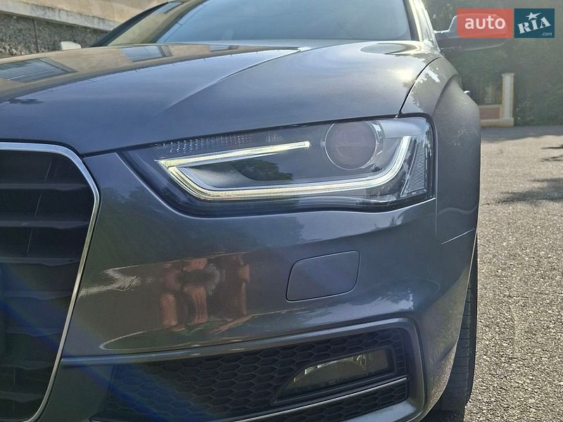 Седан Audi A4 2014 в Одессе