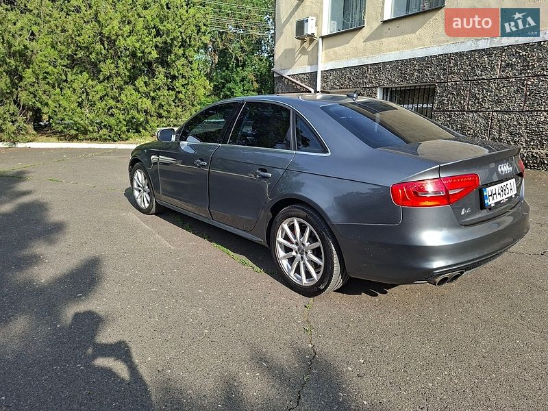 Седан Audi A4 2014 в Одессе