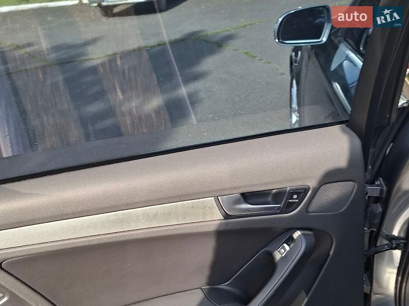 Седан Audi A4 2014 в Одессе
