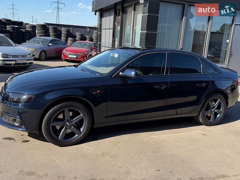 Седан Audi A4 2010 в Киеве