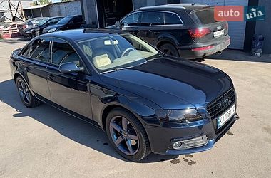 Седан Audi A4 2010 в Киеве