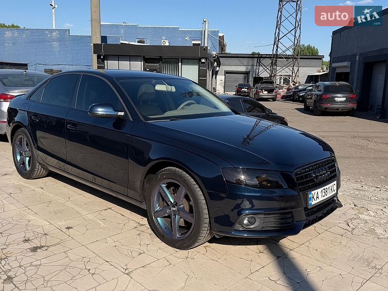 Седан Audi A4 2010 в Киеве
